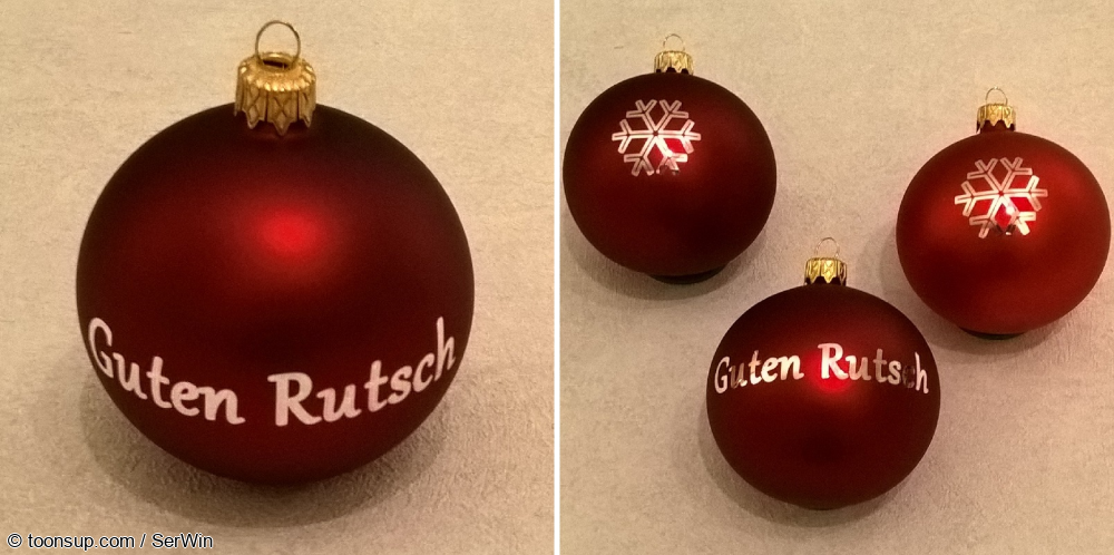 Foto: Christbaumkugeln lassen sich mithilfe einer Graviermaschine gravieren 1